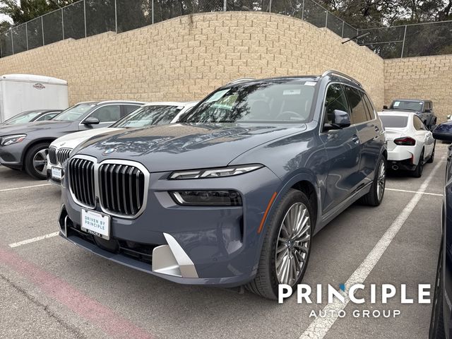 2023 BMW X7 xDrive40i