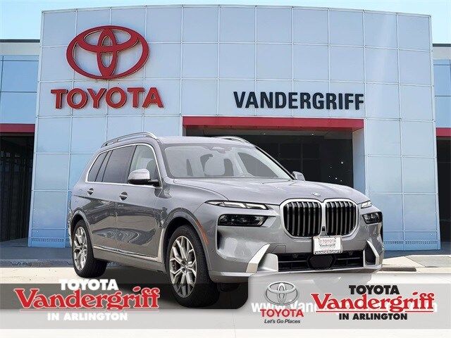 2023 BMW X7 xDrive40i