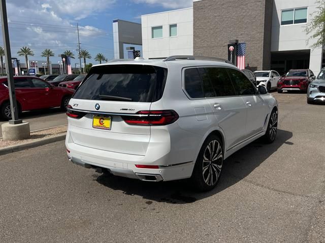 2023 BMW X7 xDrive40i