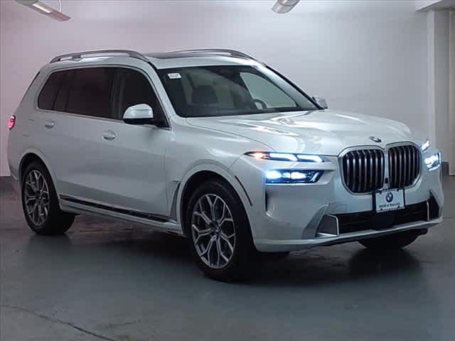 2023 BMW X7 xDrive40i