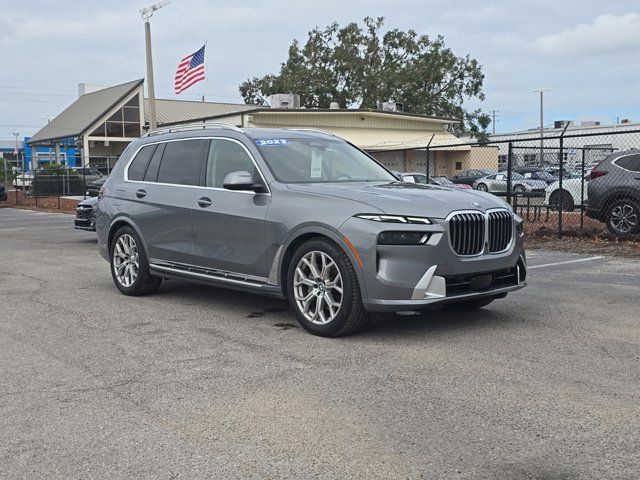 2023 BMW X7 xDrive40i