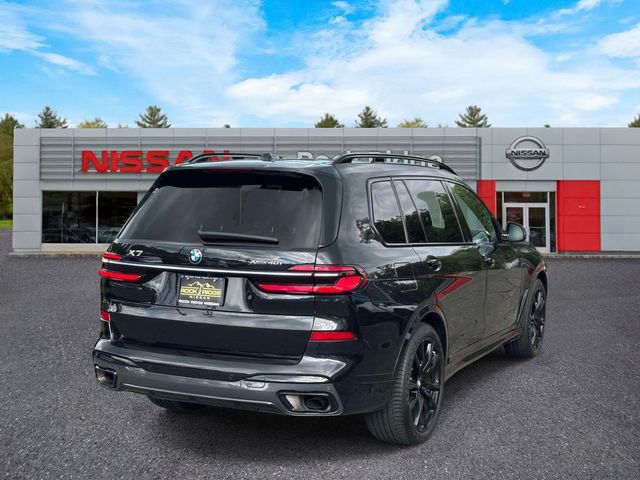 2023 BMW X7 xDrive40i