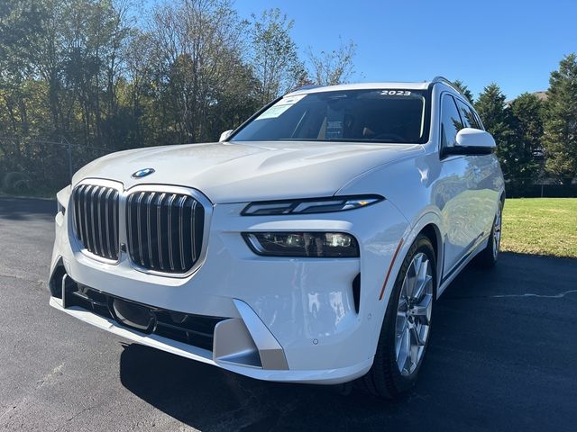 2023 BMW X7 xDrive40i