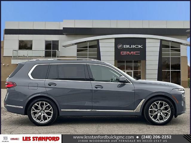 2023 BMW X7 xDrive40i