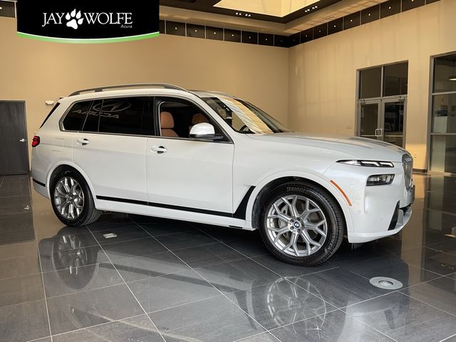 2023 BMW X7 xDrive40i