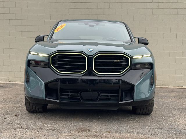 2023 BMW XM Base