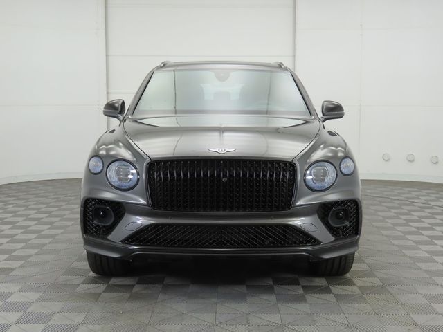 2023 Bentley Bentayga EWB V8