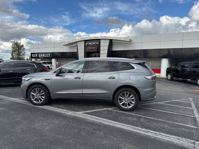 2023 Buick Enclave Avenir