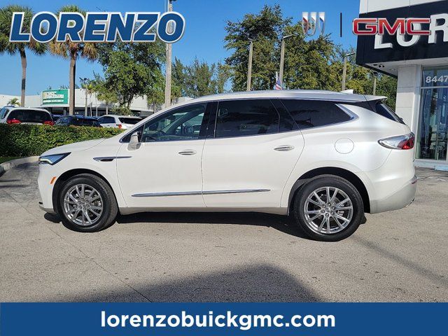 2023 Buick Enclave Essence