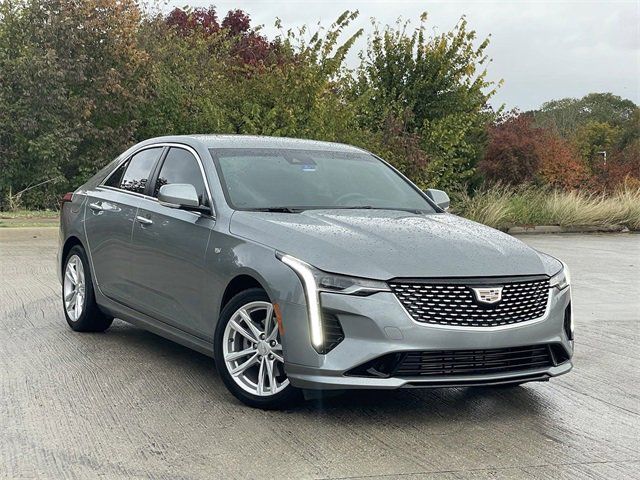 2023 Cadillac CT4 Luxury