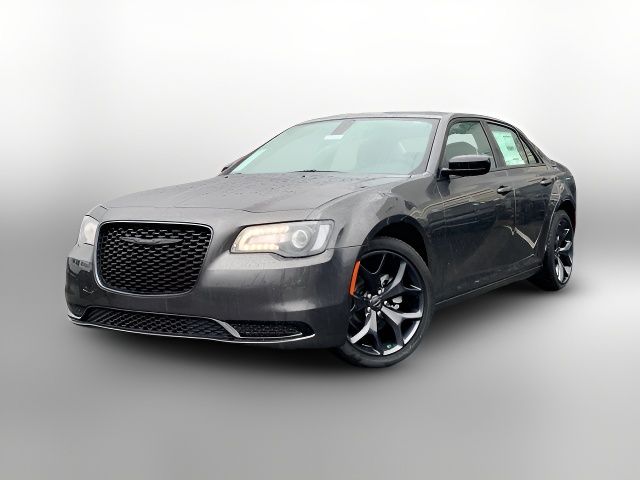 2023 Chrysler 300 Touring