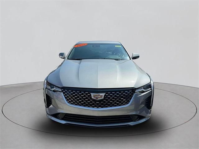 2023 Cadillac CT4 Luxury