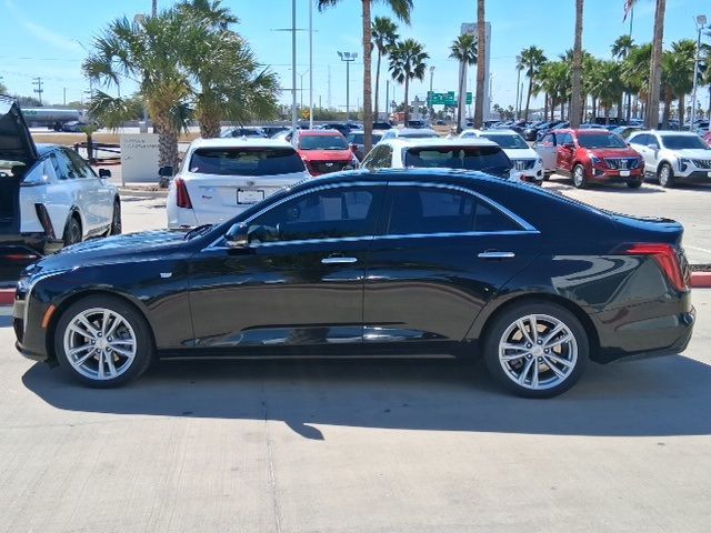 2023 Cadillac CT4 Luxury