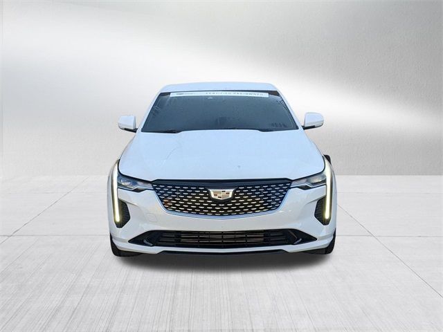 2023 Cadillac CT4 Luxury