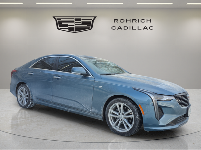 2023 Cadillac CT4 Luxury