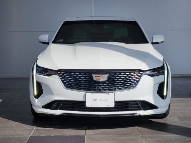 2023 Cadillac CT4 Luxury