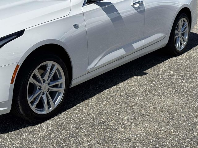 2023 Cadillac CT4 Luxury