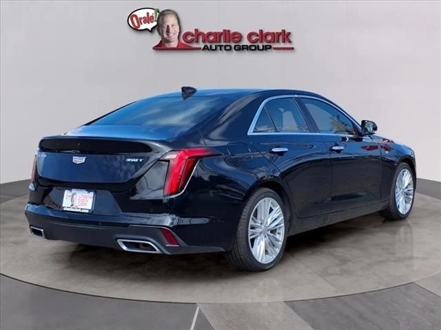 2023 Cadillac CT4 Premium Luxury