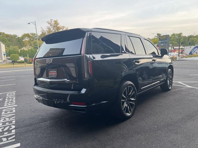 2023 Cadillac Escalade Sport