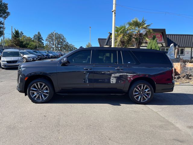 2023 Cadillac Escalade ESV Sport