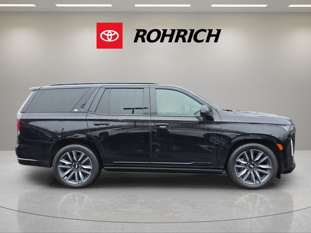 2023 Cadillac Escalade Sport