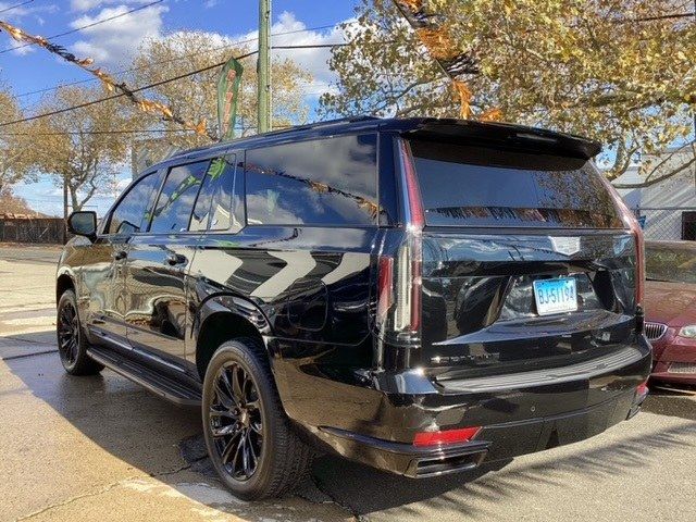 2023 Cadillac Escalade ESV 4WD Sport