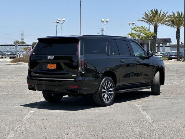 2023 Cadillac Escalade ESV 4WD Sport