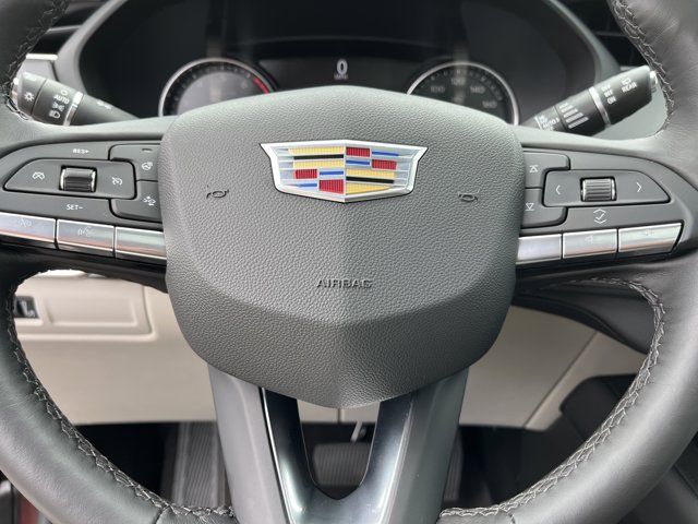 2023 Cadillac XT4 Premium Luxury