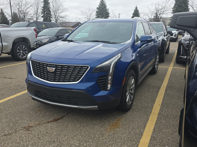 2023 Cadillac XT4 Premium Luxury