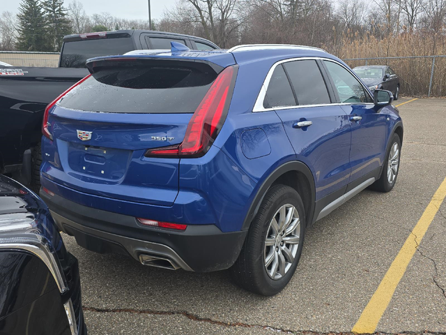 2023 Cadillac XT4 Premium Luxury