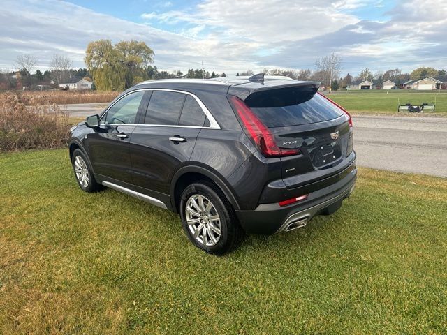 2023 Cadillac XT4 Premium Luxury