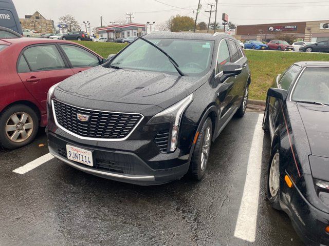 2023 Cadillac XT4 Premium Luxury