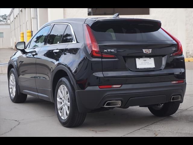 2023 Cadillac XT4 Luxury