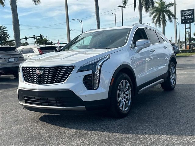 2023 Cadillac XT4 Premium Luxury