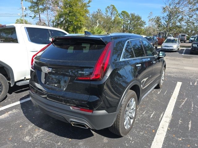 2023 Cadillac XT4 Premium Luxury