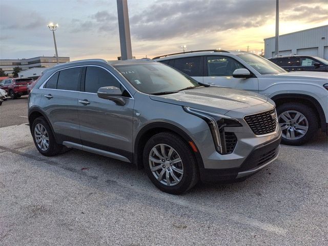 2023 Cadillac XT4 Premium Luxury