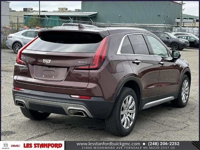 2023 Cadillac XT4 Premium Luxury