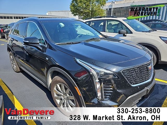 2023 Cadillac XT4 Premium Luxury