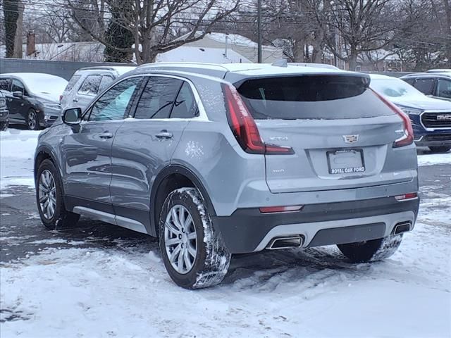 2023 Cadillac XT4 Premium Luxury