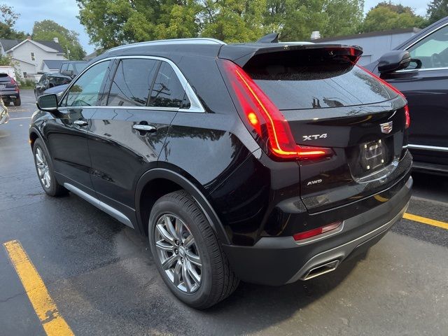 2023 Cadillac XT4 Premium Luxury