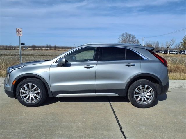 2023 Cadillac XT4 Premium Luxury