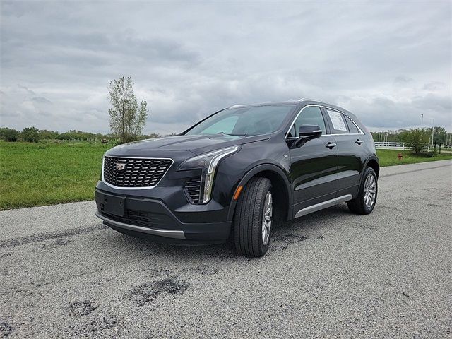 2023 Cadillac XT4 Premium Luxury