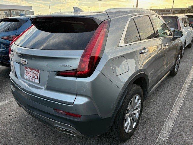 2023 Cadillac XT4 Premium Luxury