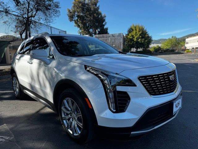 2023 Cadillac XT4 Premium Luxury