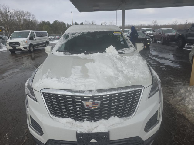 2023 Cadillac XT5 Premium Luxury