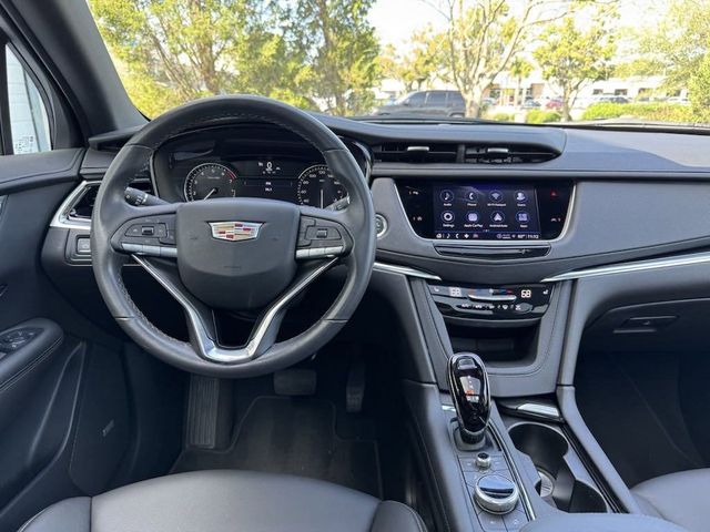 2023 Cadillac XT6 FWD Luxury