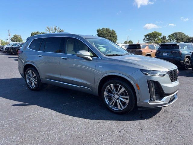 2023 Cadillac XT6 Premium Luxury