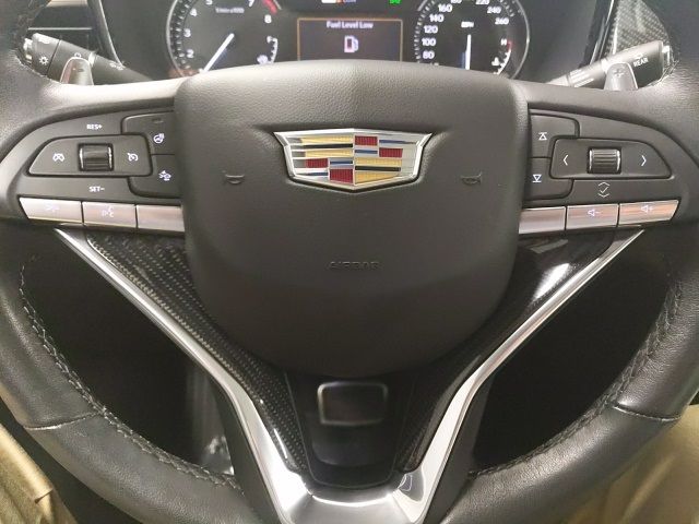 2023 Cadillac XT6 Sport