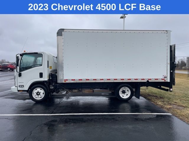 2023 Chevrolet 4500 LCF Gas Base