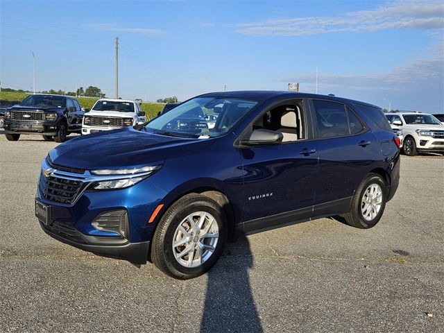 2023 Chevrolet Equinox LS